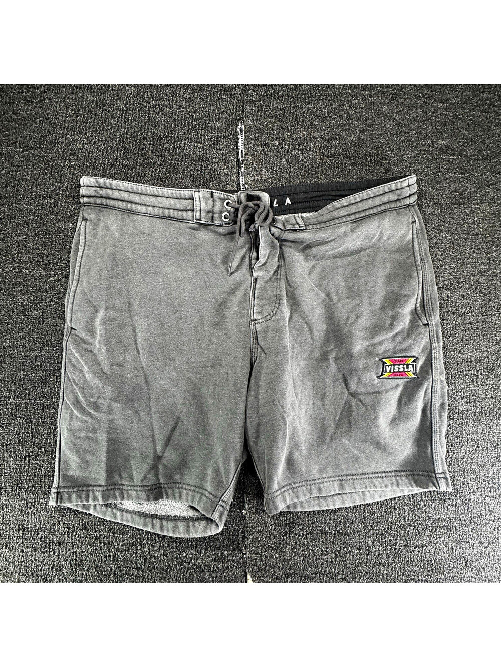 Vissla Mens Fleece Sweat Shorts Charcoal Wash Gray Drawstring Pockets Logo XL